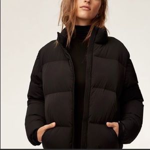 Tna by Aritzia Park City Puffer Jacket in Black (Size S)